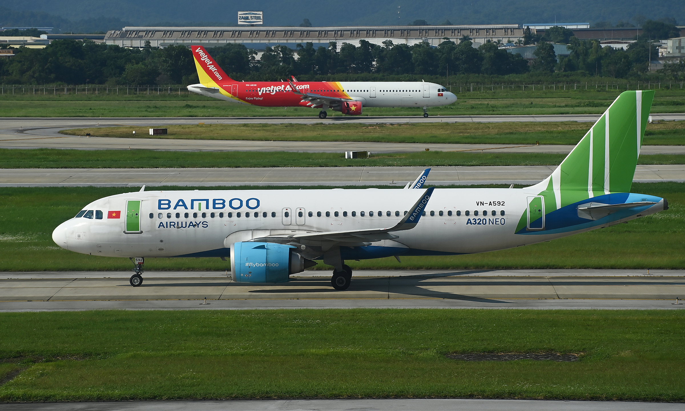 Ministry of Construction studies options to adjust airfare price caps