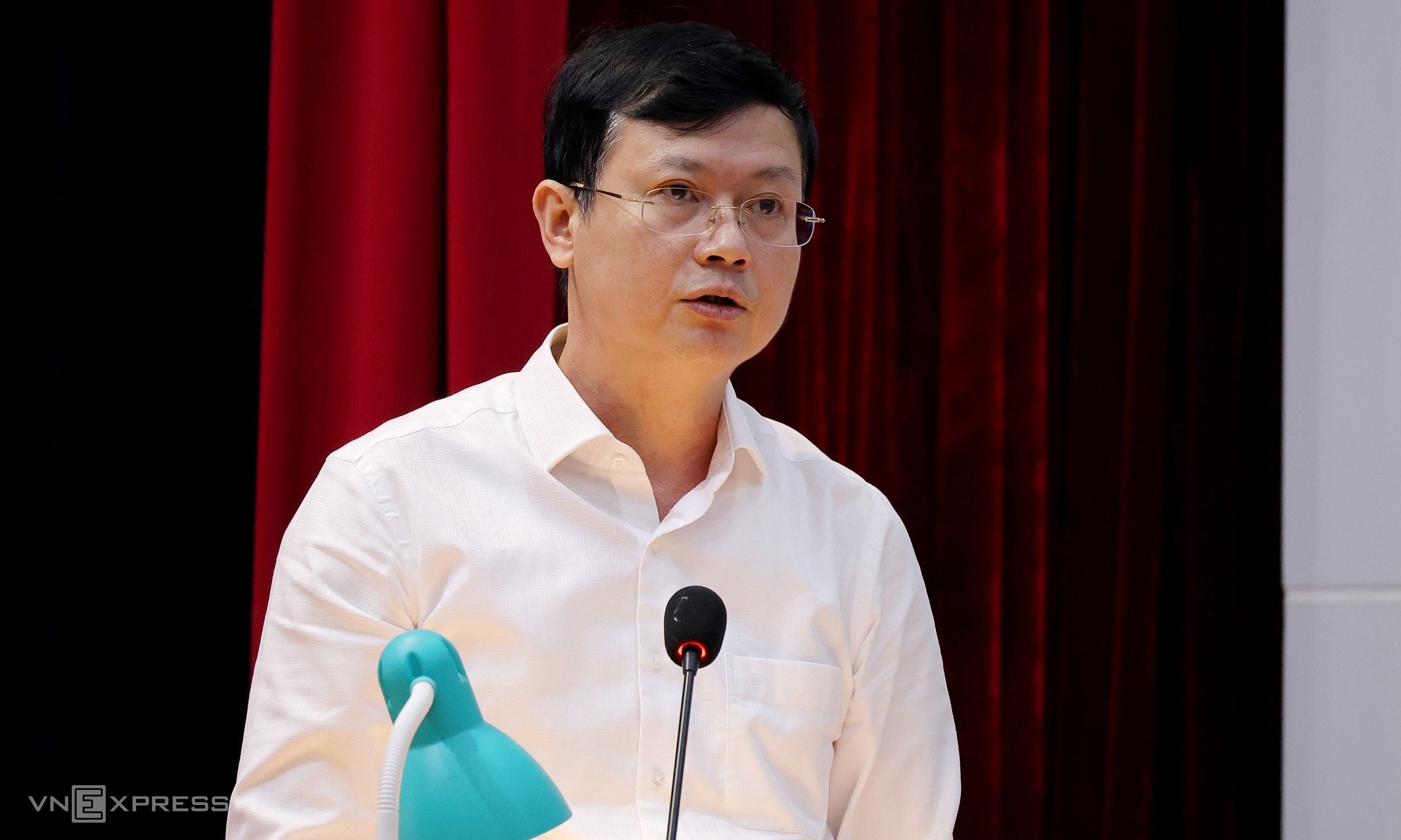 Hanoi department of education director: private school deposit fees cause inequality