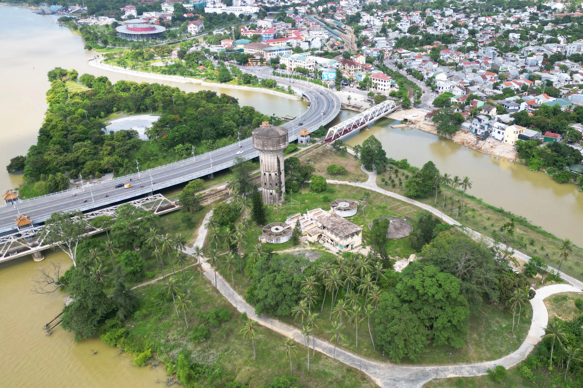 Building a complex cultural zone on Da Vien islet