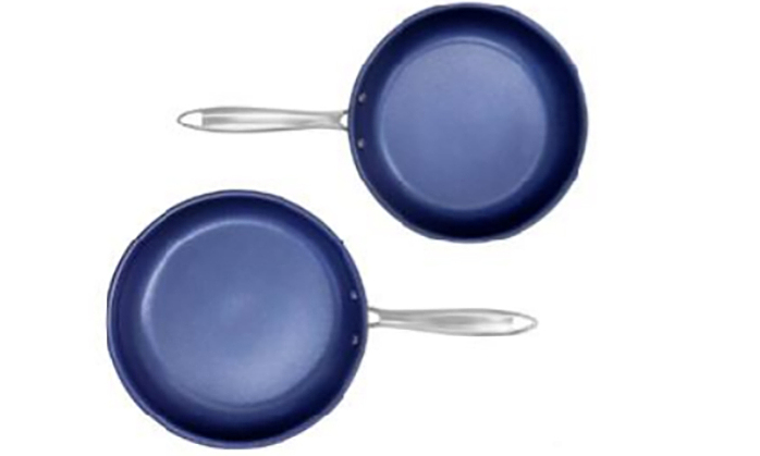 US recalls over 700,000 woks due to burn risk for users