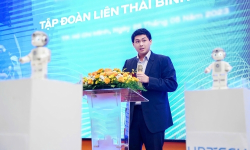 Launching a series of humanoid robot competitions in Vietnam