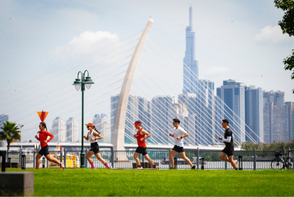 UEH hosts half marathon to celebrate 50th anniversary