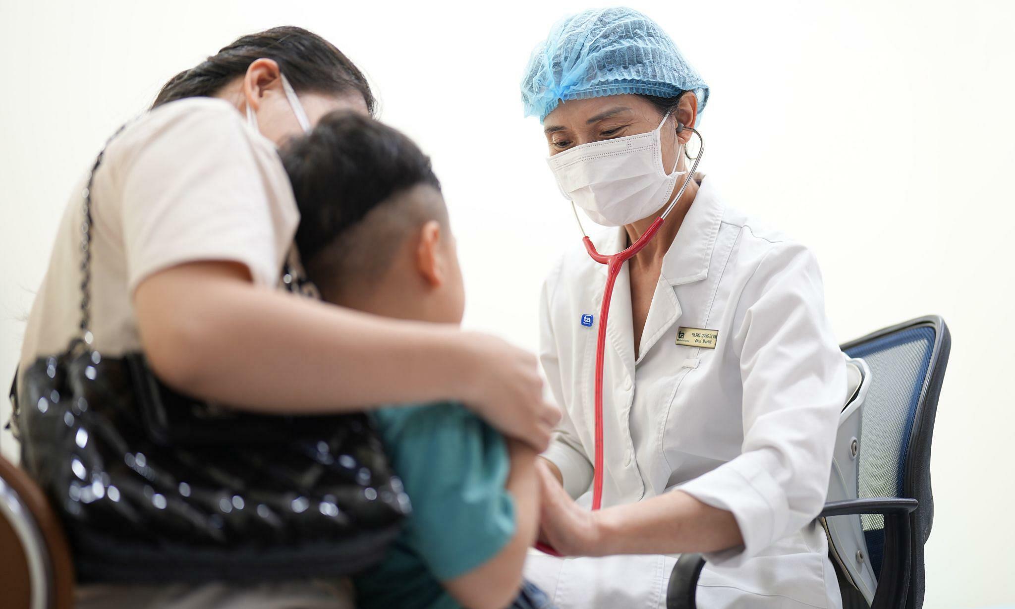 Warning signs of brain complications in children with hand, foot, and mouth disease