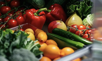 Principles of eating '3 less, 2 more' to stabilize blood pressure