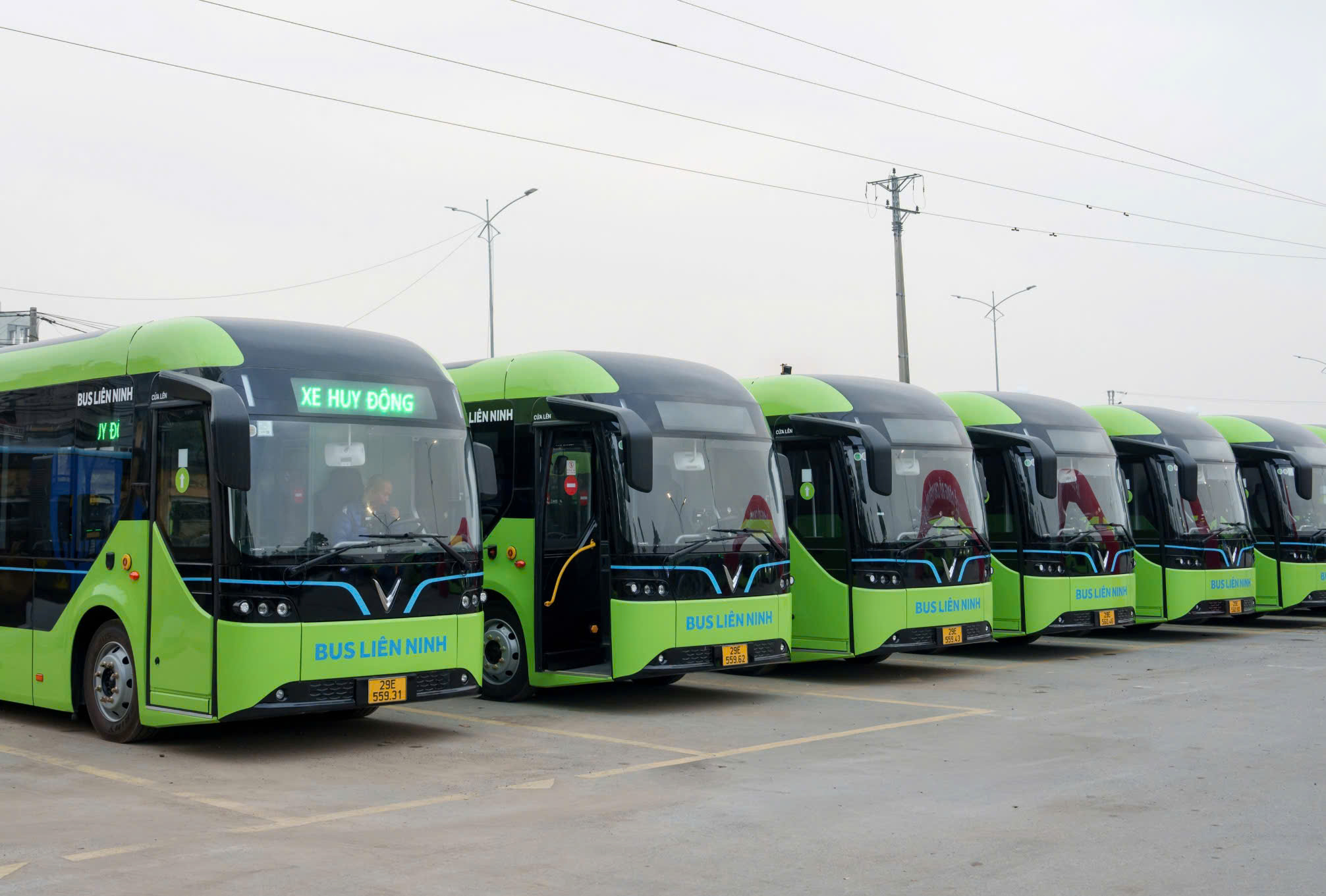 Hanoi has no policy to offer free bus rides for all residents