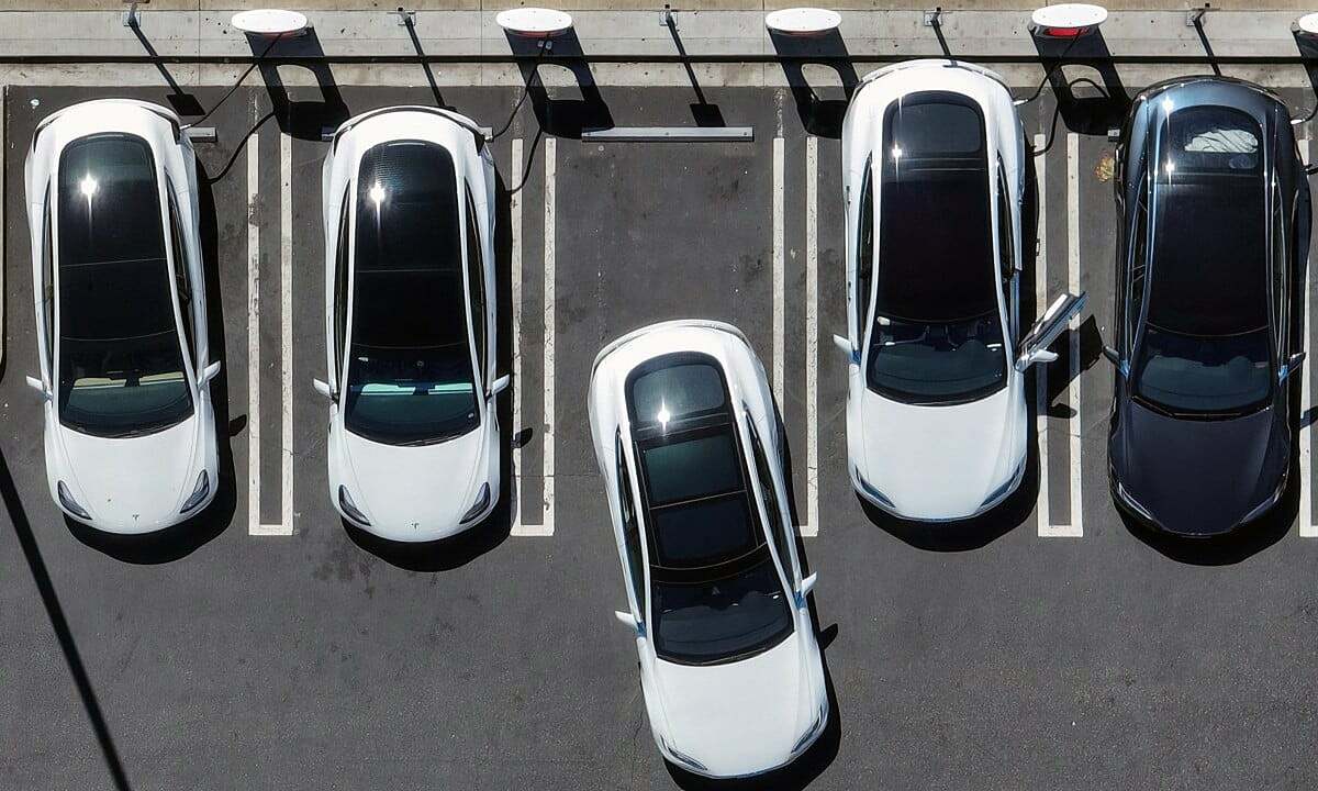 Tesla overtakes BYD, reclaims global EV sales crown