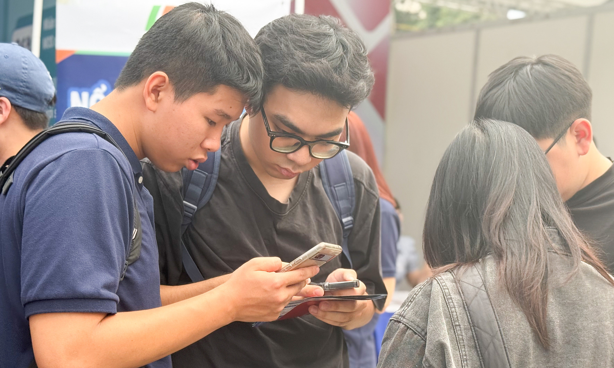 Recent graduates should not be picky about high-paying jobs