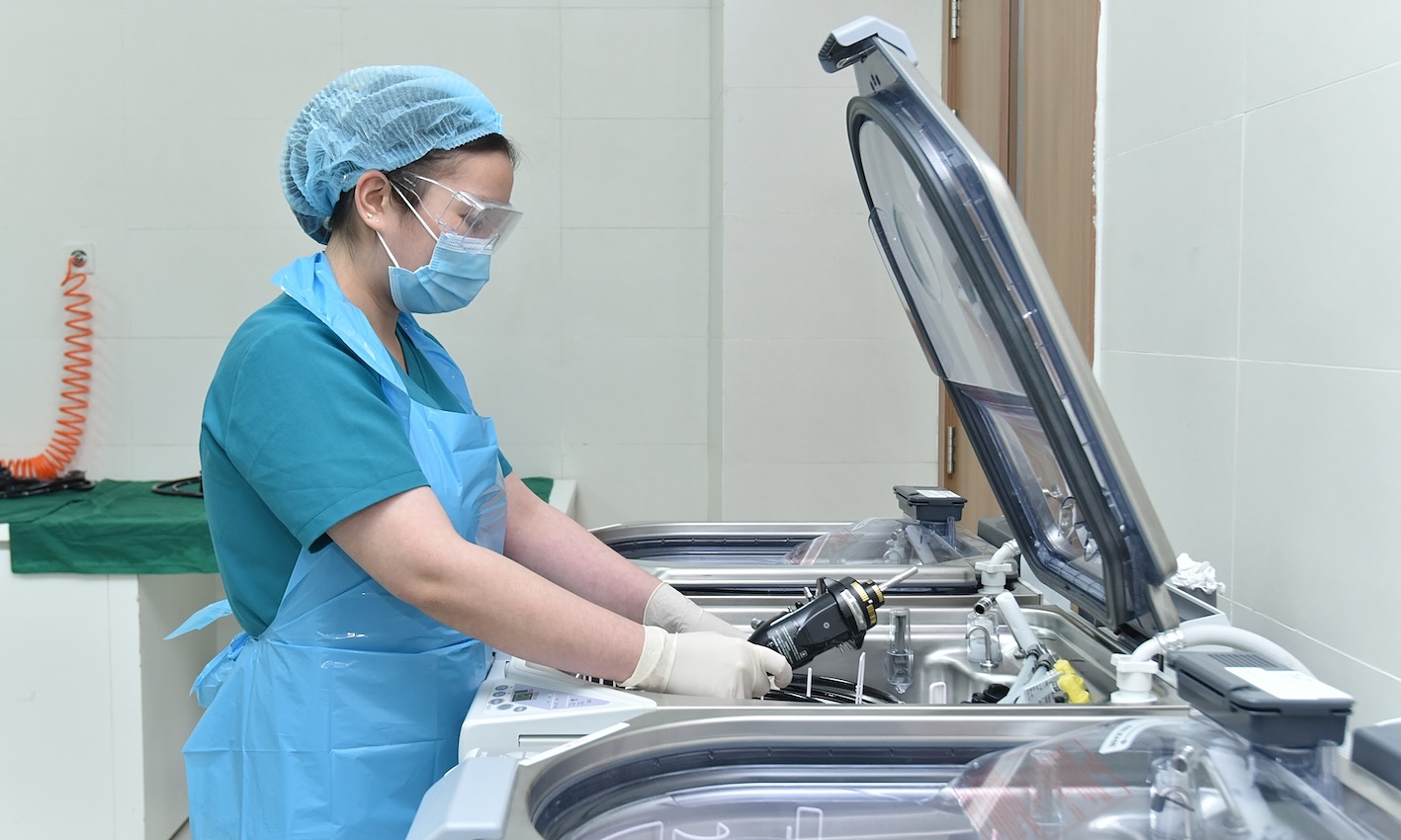 The truth behind the belief that 'the first endoscopy of the day is the cleanest'