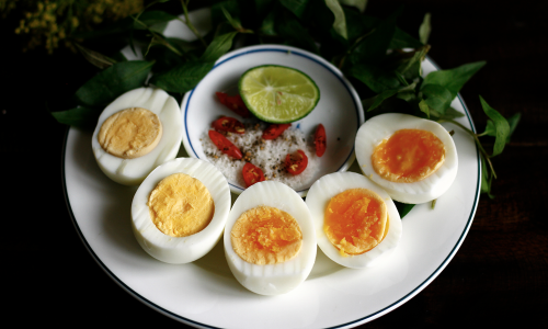 Does eating eggs daily increase blood pressure and cholesterol?