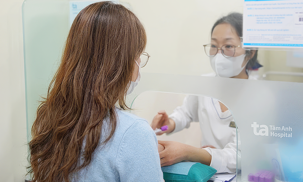 Do pregnant women with chronic hepatitis B need hepatitis D testing?