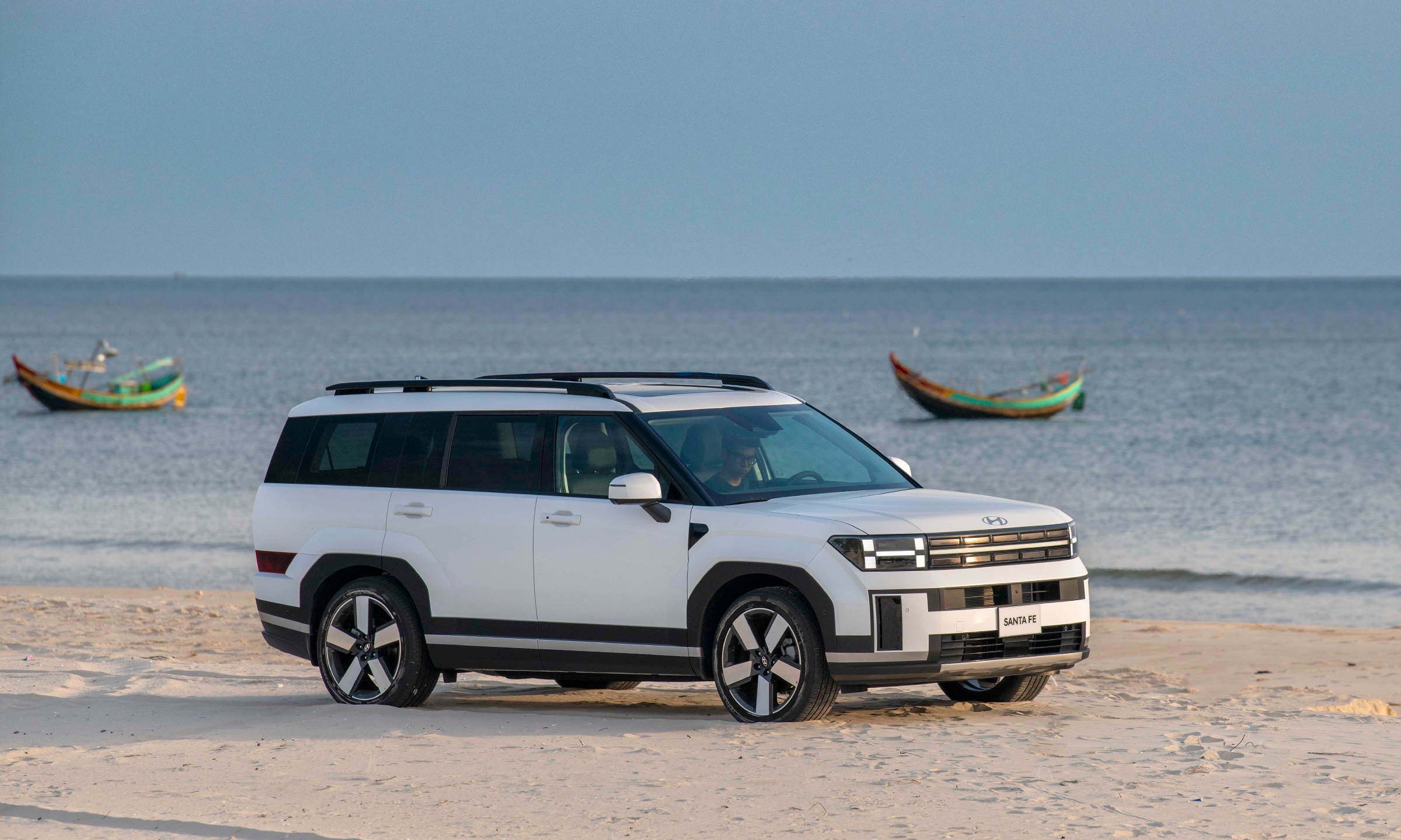 Hyundai slashes prices on a range of vehicles, up to 220 million dong