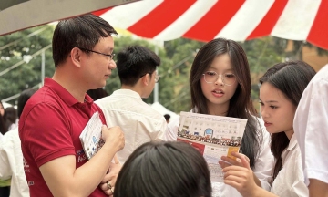 Hanoi university doubles math and literature scores for the first time