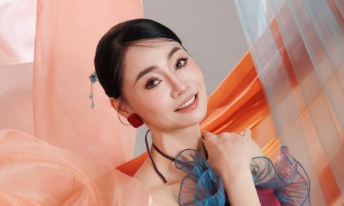 Actress Quach Thu Phuong's beauty and physique