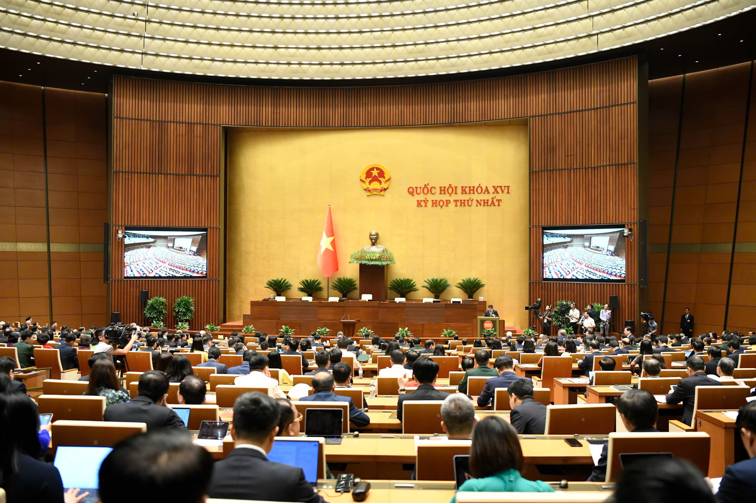 Draft resolution for new presidential term presented