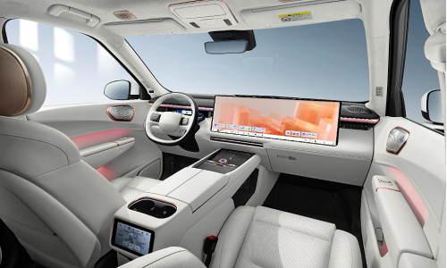 Business class interior in the Lynk & Co 900