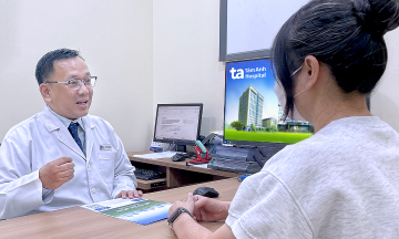 Kidney failure and hypothyroidism