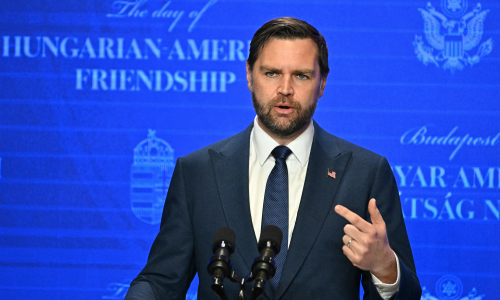 White House dismisses possibility of using nuclear weapons against Iran