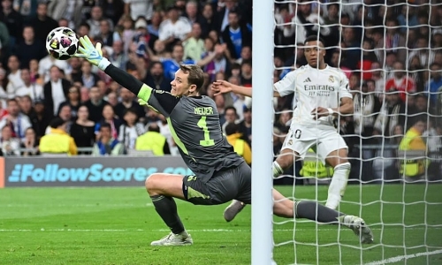 Neuer shines as Bayern defeats Real