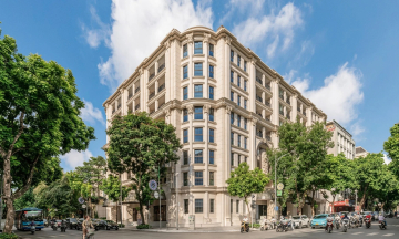 Luxury apartment owner on Hanoi's prime land reports over 15,000 billion VND profit