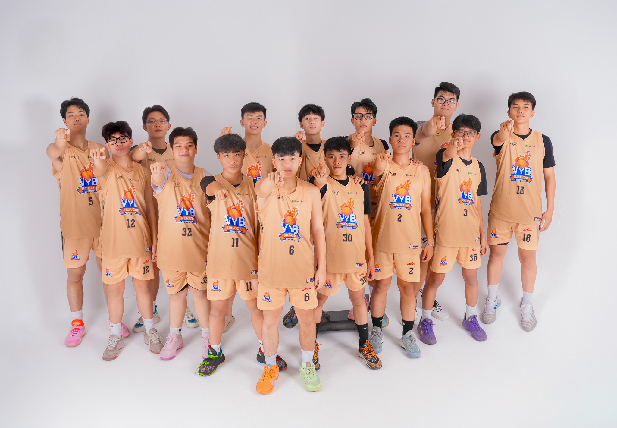 24 high schools participate in VnExpress youth basketball tournament media day