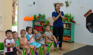 Promotion review for hundreds of teachers 'stuck' at rank III