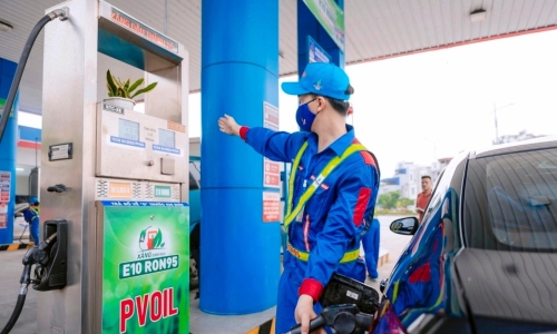 Ministry of Industry and Trade proposes selling E10 gasoline nationwide from 30/4