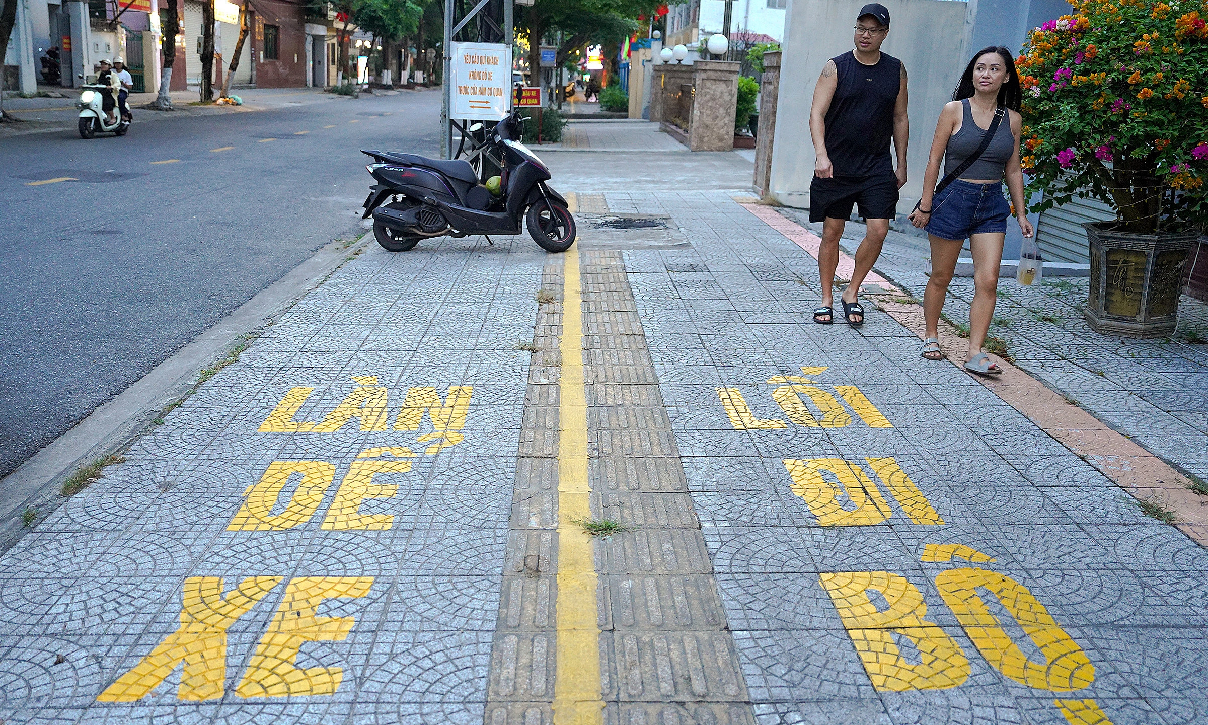 10 days to reclaim sidewalks for pedestrians in Da Nang