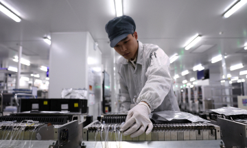 China's factory gate prices rise for the first time in three years