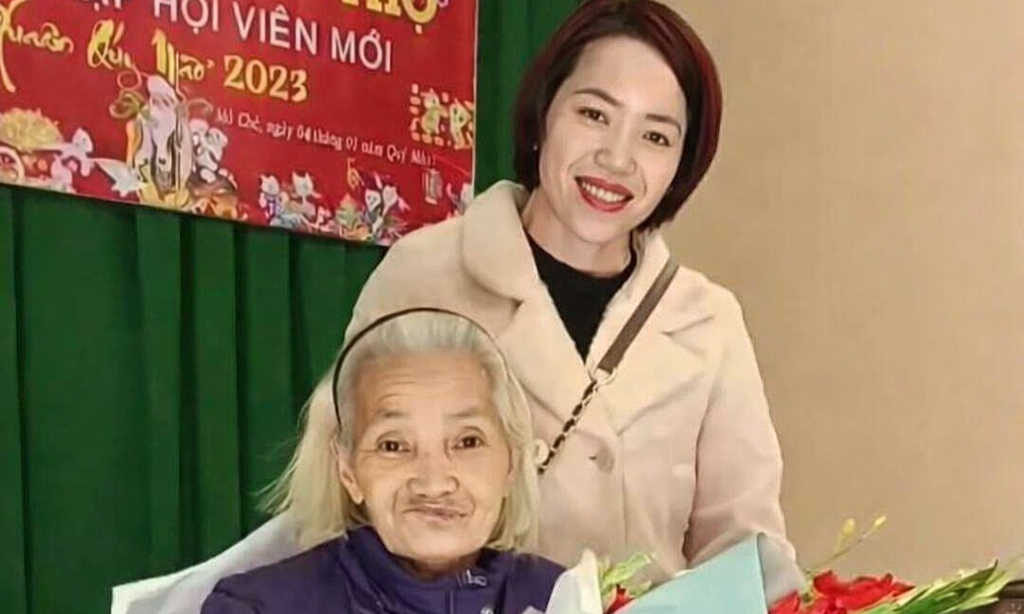 A family's reunion after three members went missing in China