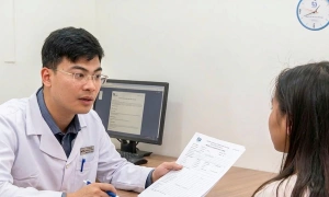 Girl diagnosed with obesity-related malnutrition