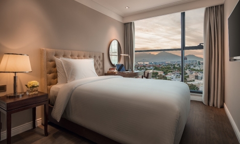 Do Manh Cuong launches Sixdo Home furniture brand