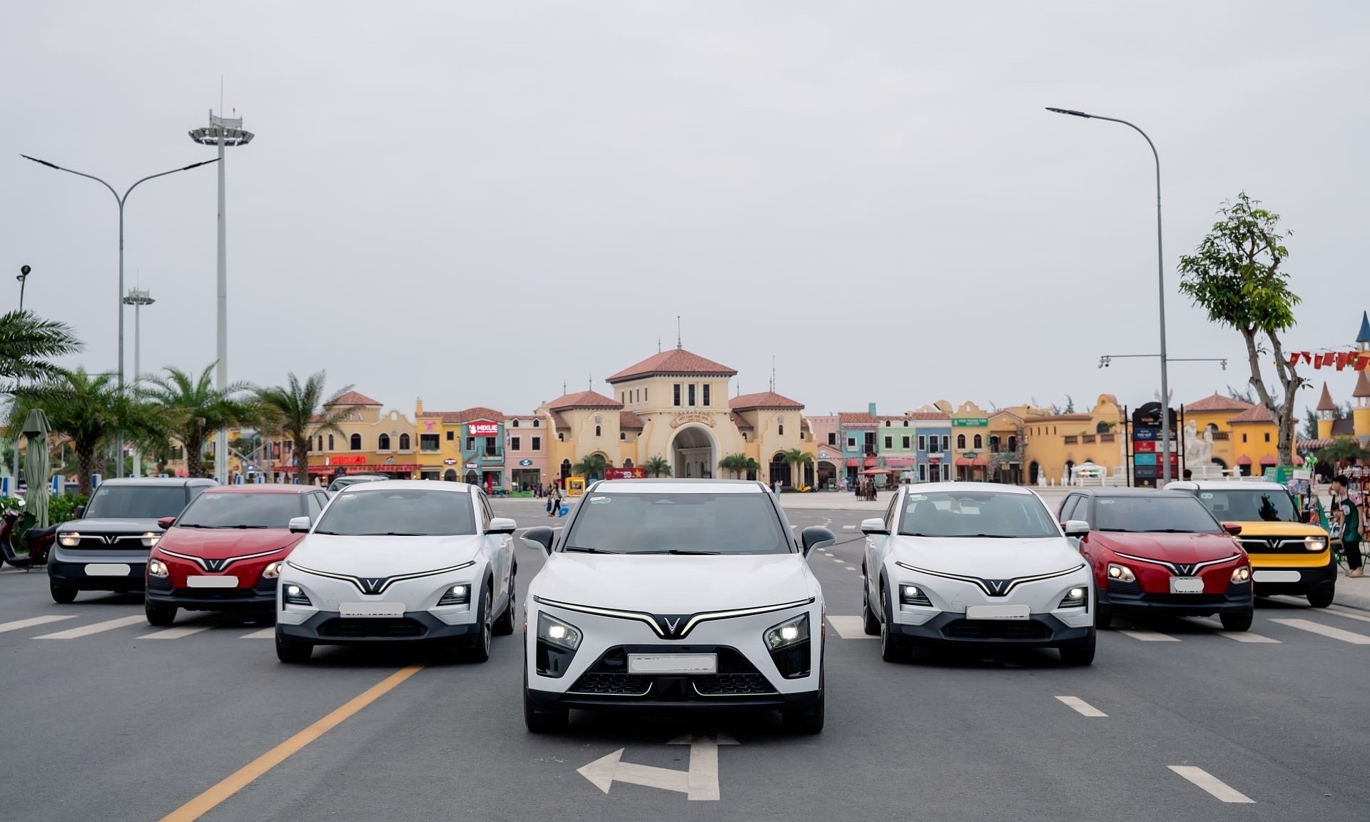 VinFast sells nearly 28,000 electric vehicles in march