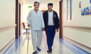 Knee infection after 10 days of folk remedy for joint pain