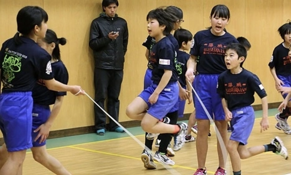 Expert recommends jumping exercises three times a week for superior height growth in children