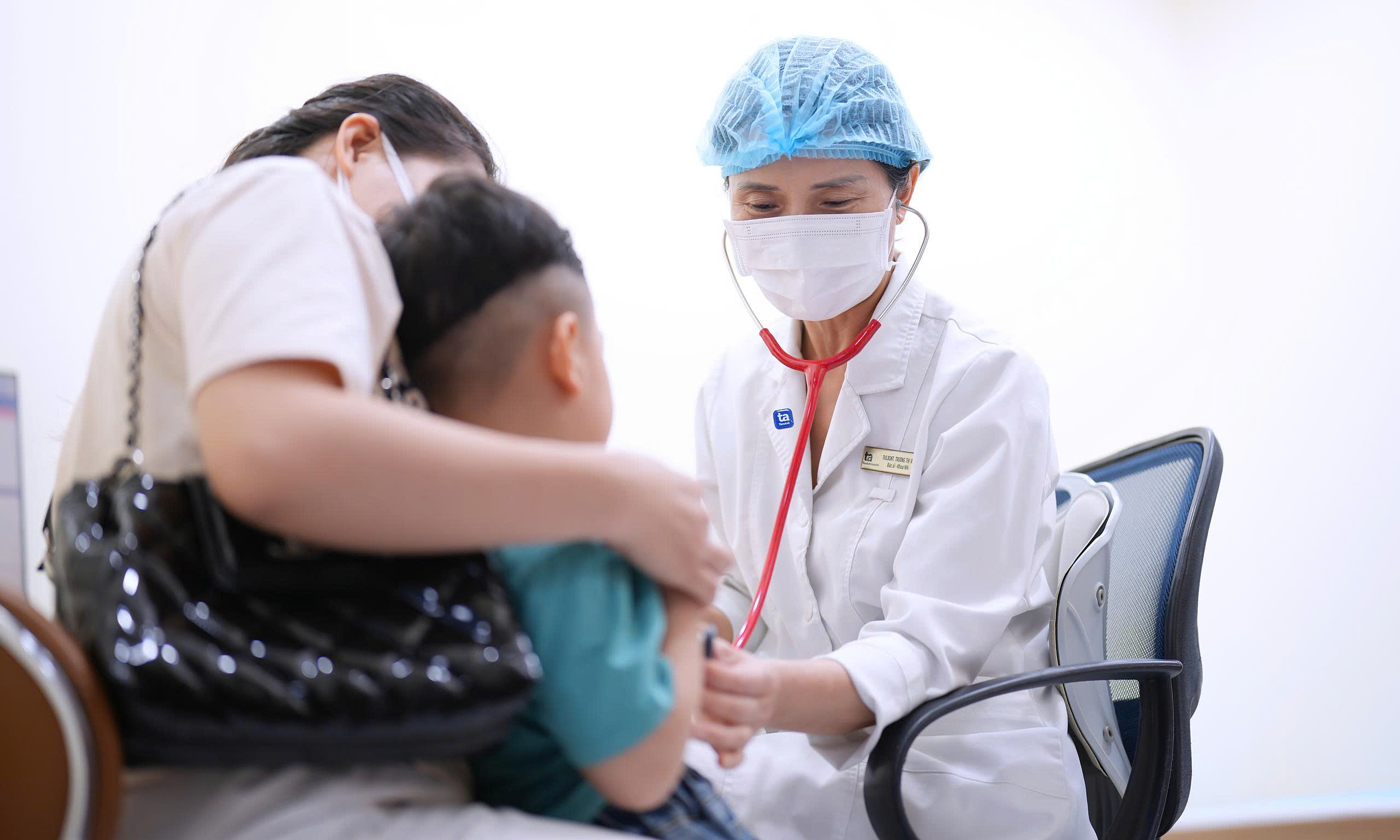 What happens when children consume pork contaminated with African swine fever?