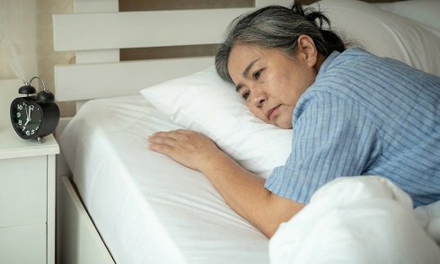 Reasons why older adults easily experience insomnia