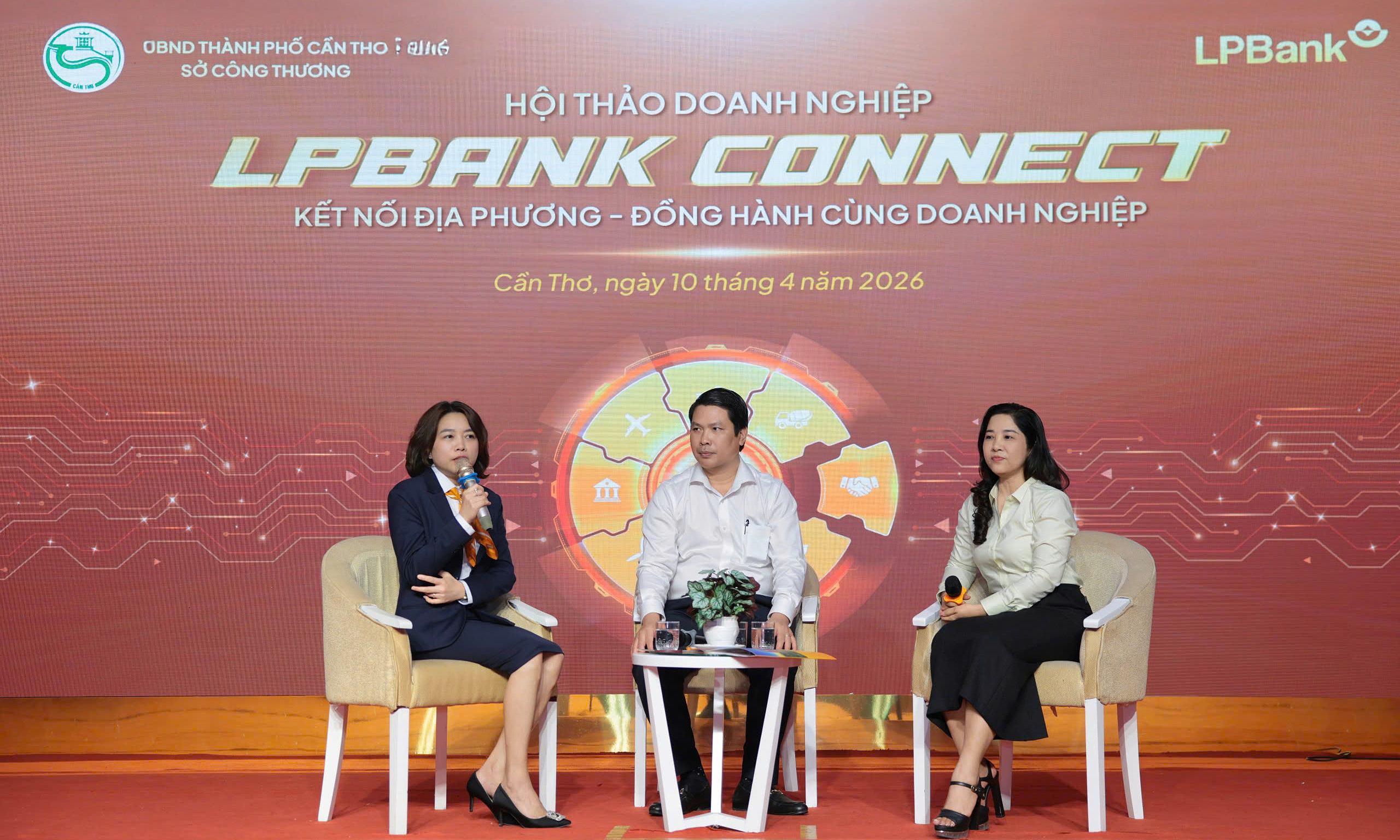 LPBank and Can Tho Department of Industry and Trade support businesses in accessing capital
