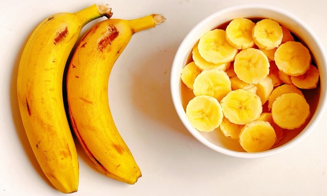 Should people with diabetes eat bananas?