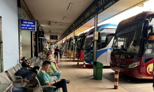 Ho Chi Minh City proposes road fee exemptions for passenger buses