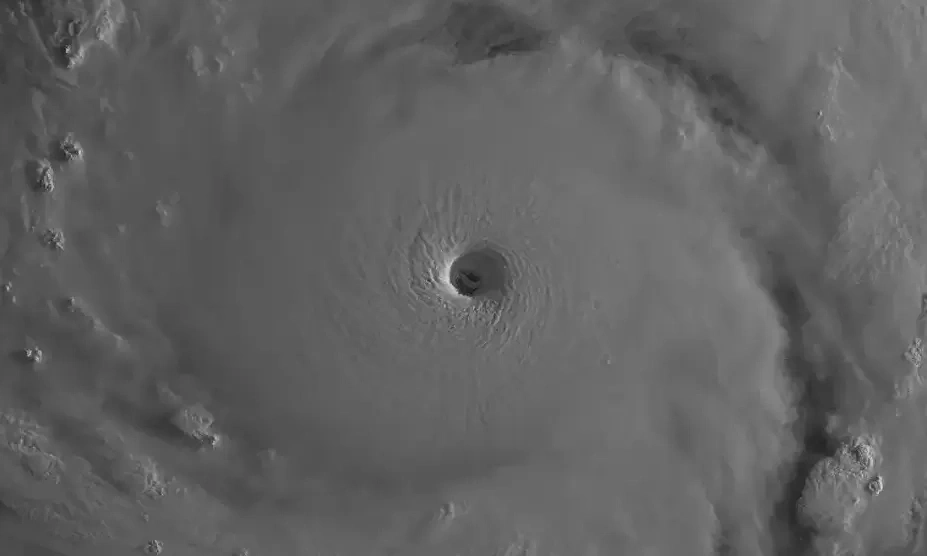 Super typhoon, strongest of the year, approaches US islands