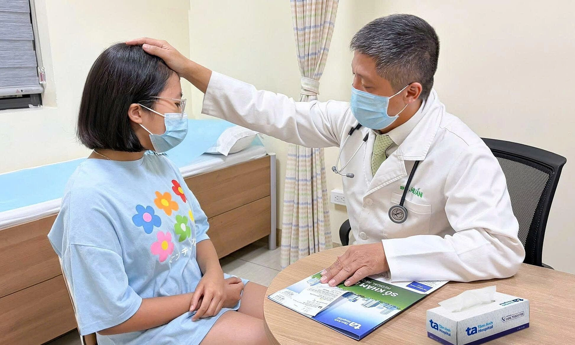 Should children use sunscreen?