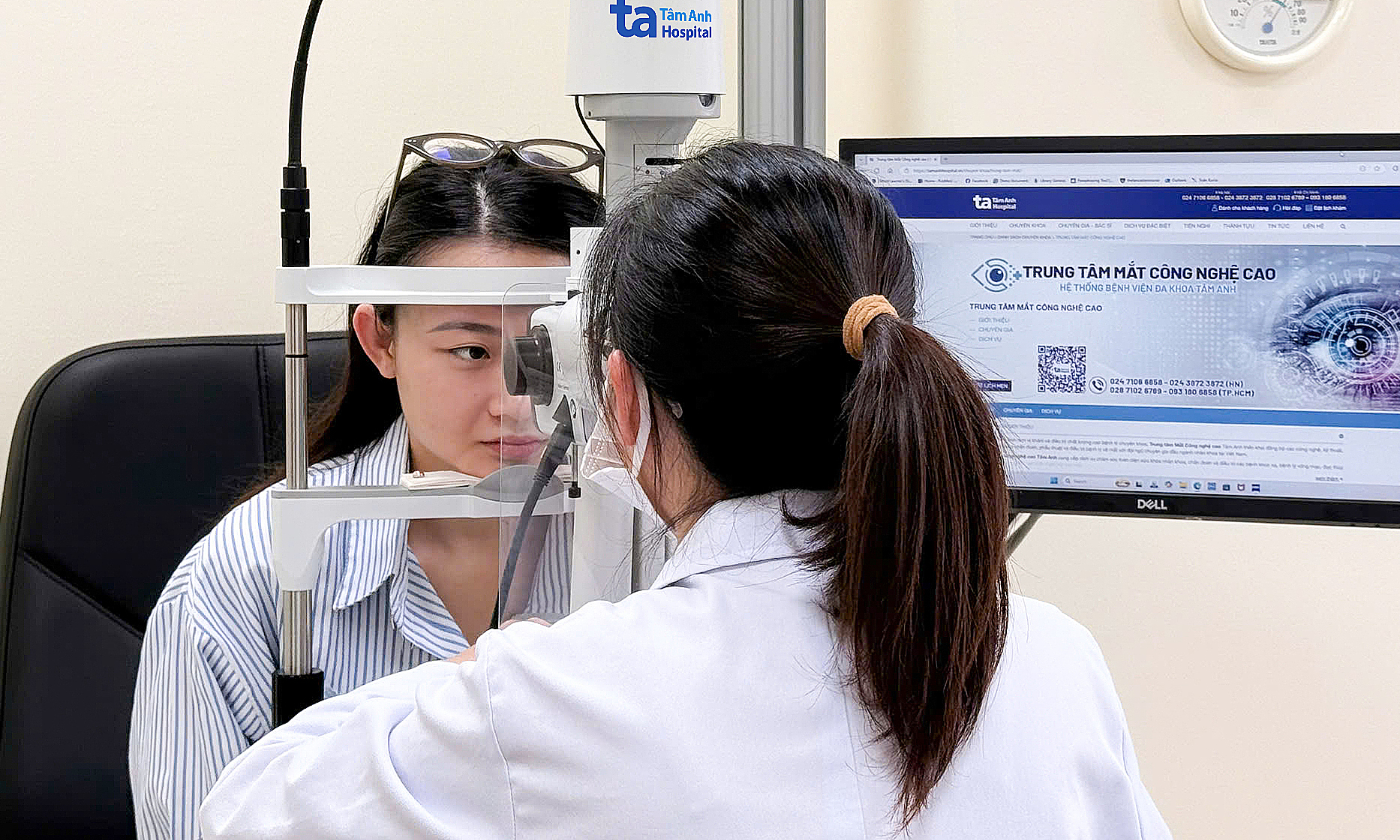 how to prevent myopia progression when using electronic devices?