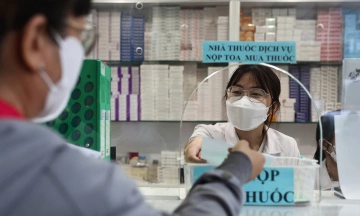 Antibiotics will become 'useless drugs' if used indiscriminately