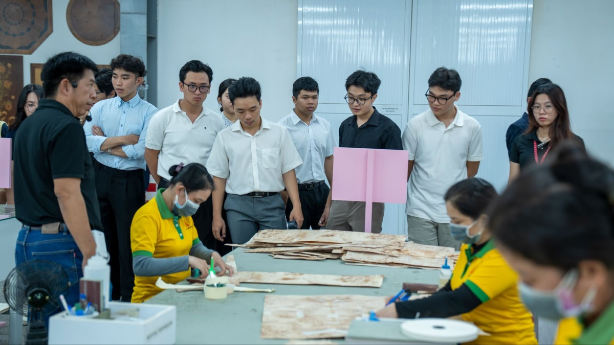 LQT Institute and Western Sydney University launch bachelor of business program