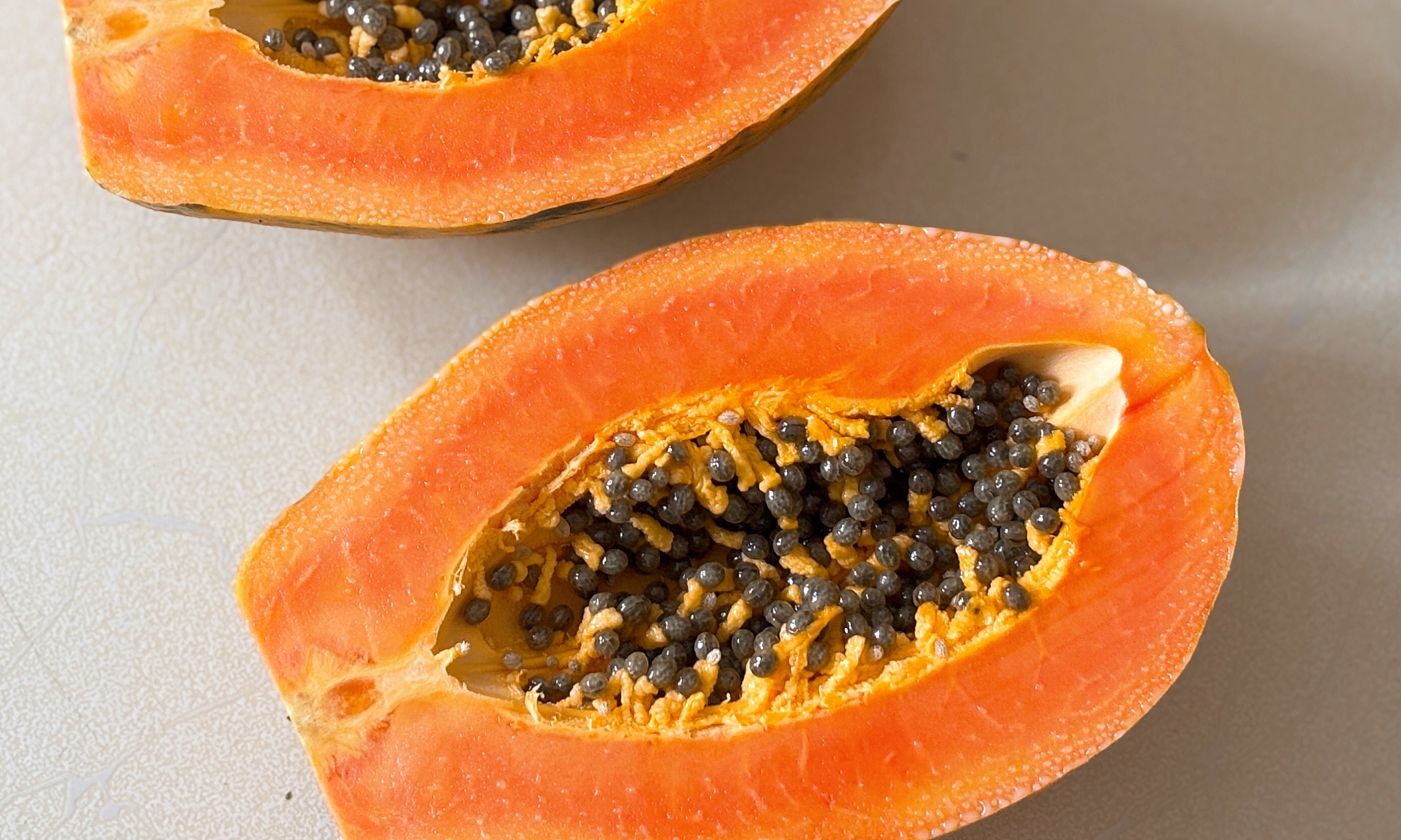 Little-known benefits of papaya seeds