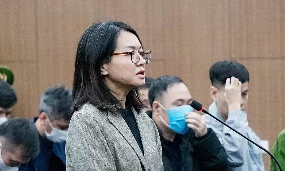 Appellate court to hear case of two former department directors accused of receiving 52 billion VND in bribes over 3 days