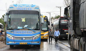 Transport businesses continue to increase passenger bus fares
