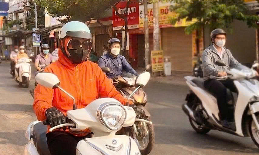 How ultraviolet rays harm skin