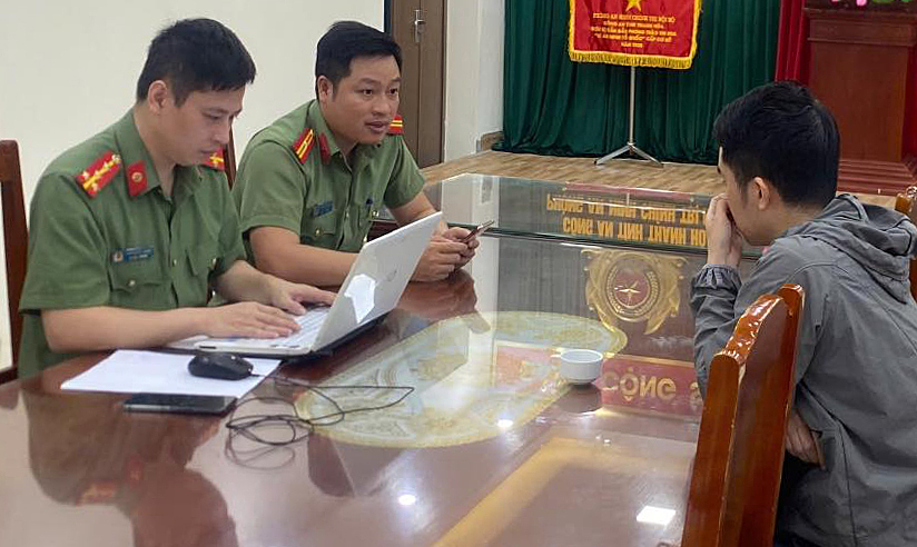 Man redirects debt collection calls to police hotline