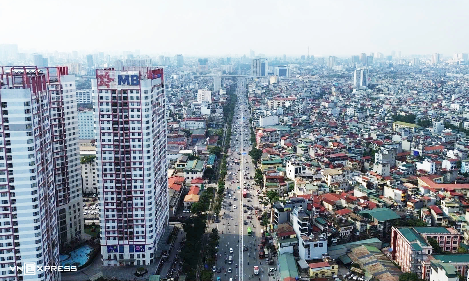 Hanoi to expand national highway 1 to 10 lanes